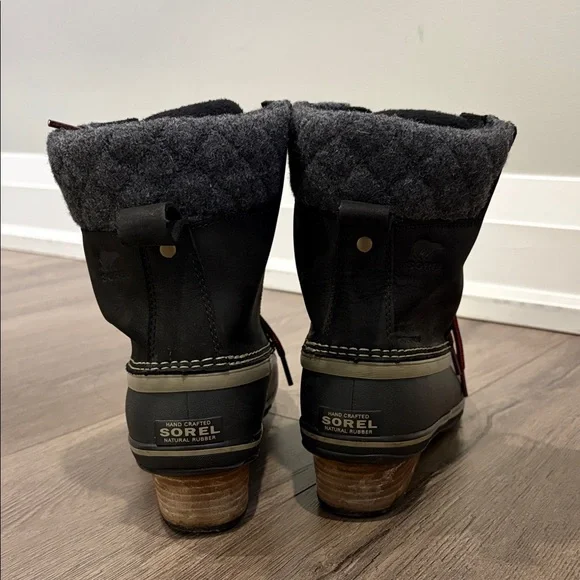 Women's Sorel Winter Boots - Picture 2 of 7